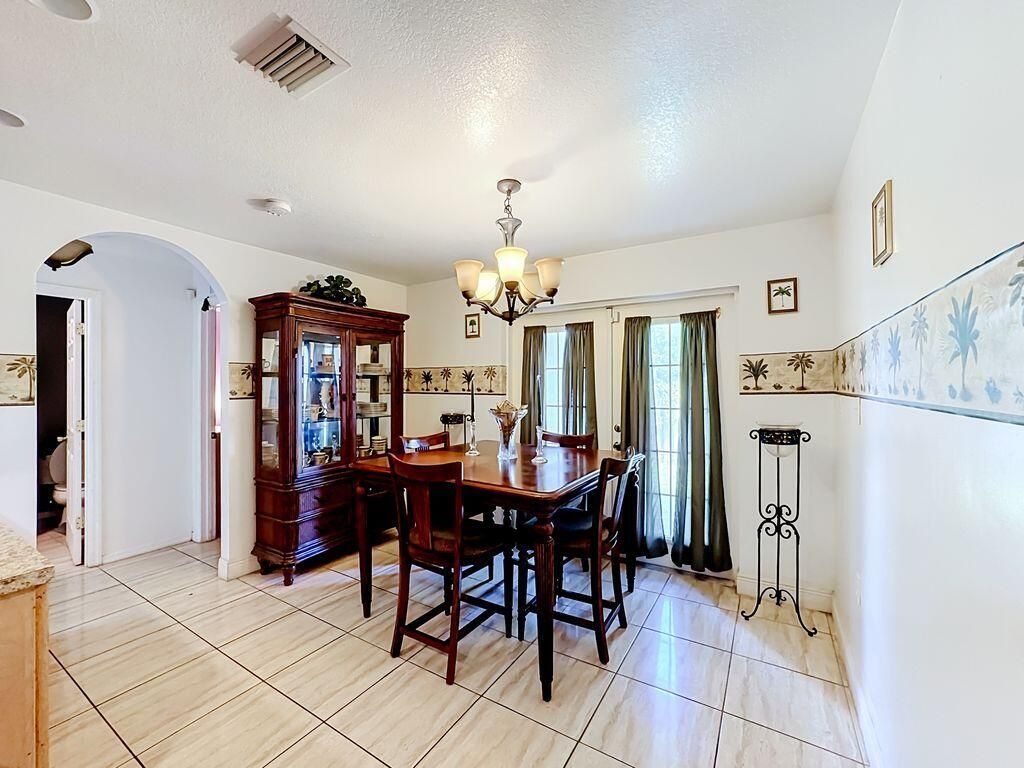2914 Zora Neal Drive, Fort Pierce, FL 34947 Photo