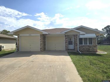 1316 N 16th Street, Beatrice, NE 68310