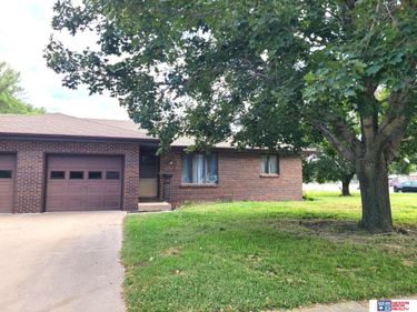 316 Pinewood Avenue, Seward, NE 68434