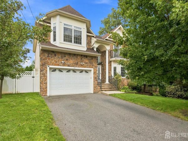 39 Hamilton Avenue , Edison, NJ 08820