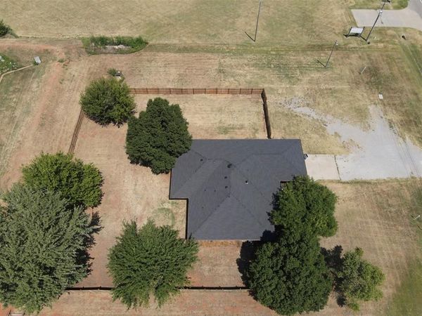 811 N Mustang Road, Tuttle, OK 73089