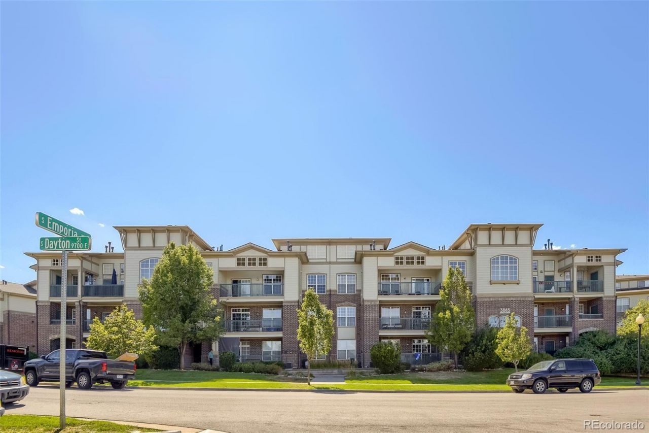 3865 S Dayton Street, Unit 101, Aurora, CO 80014 Main Photo