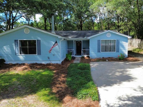 5432 Grove Valley Road , Tallahassee, FL 32303