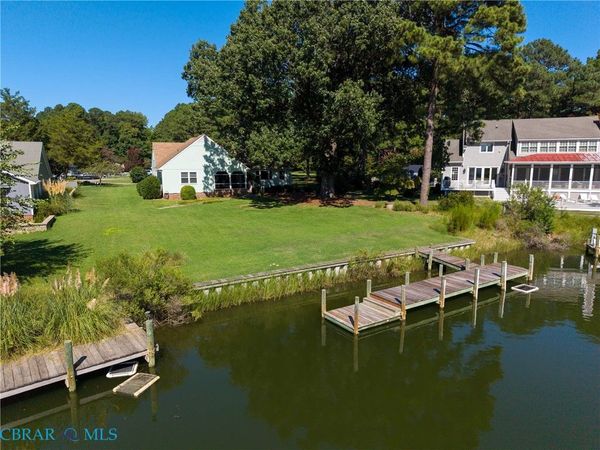 426 Tranquility Lane , Deltaville, VA 23043
