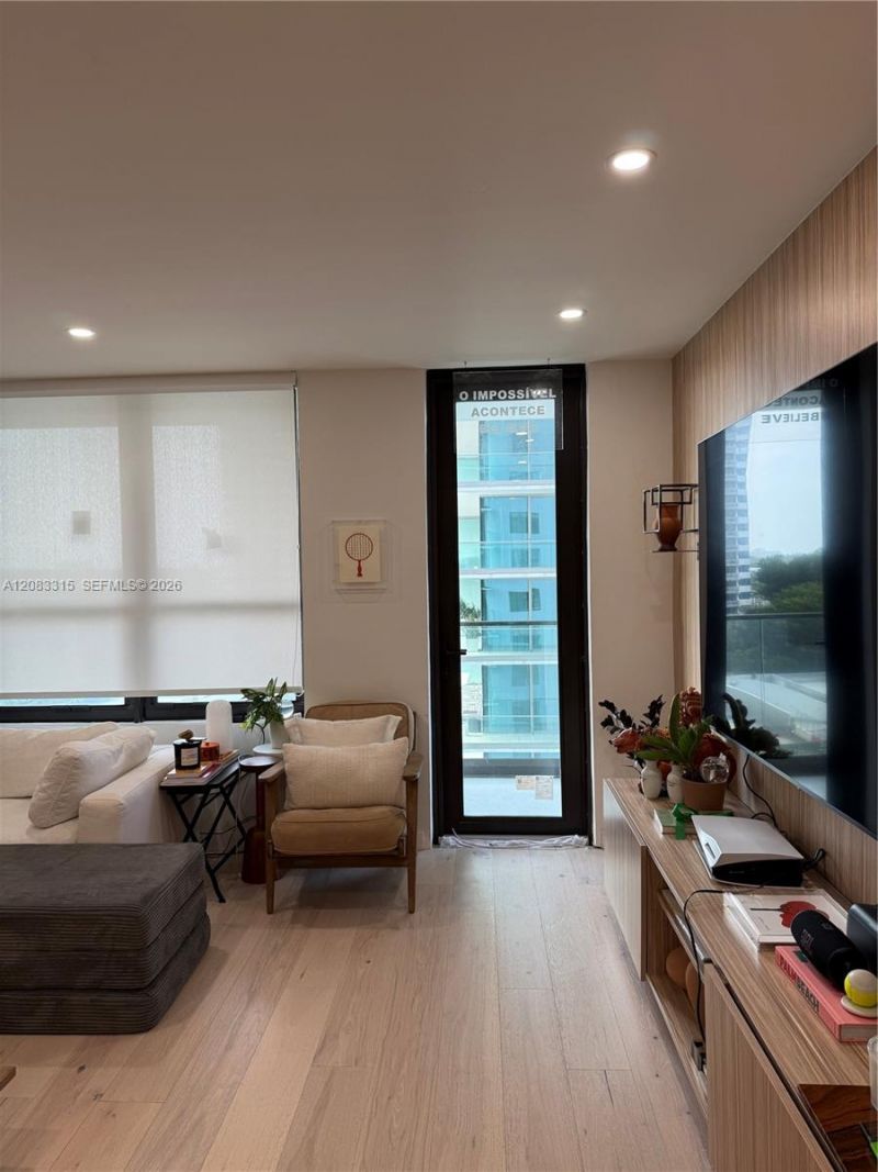 10185 E Collins Ave, Unit 822, Bal Harbour, FL 33154 Photo
