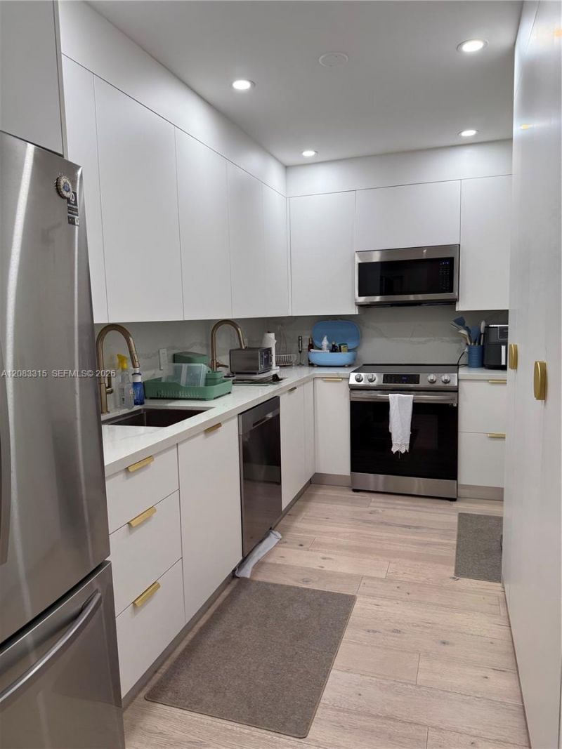 10185 E Collins Ave, Unit 822, Bal Harbour, FL 33154 Photo