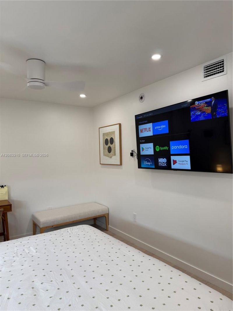10185 E Collins Ave, Unit 822, Bal Harbour, FL 33154 Photo