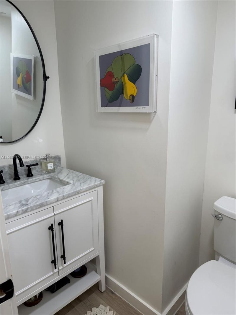 10185 E Collins Ave, Unit 822, Bal Harbour, FL 33154 Photo