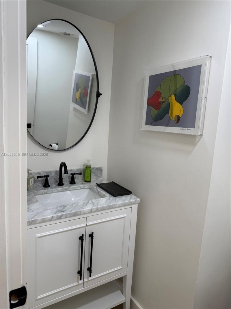 10185 E Collins Ave, Unit 822, Bal Harbour, FL 33154 Photo