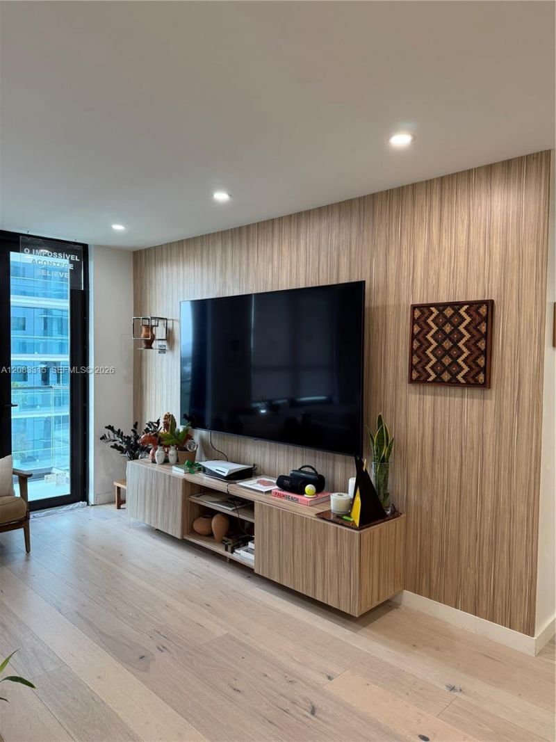 10185 E Collins Ave, Unit 822, Bal Harbour, FL 33154 Photo