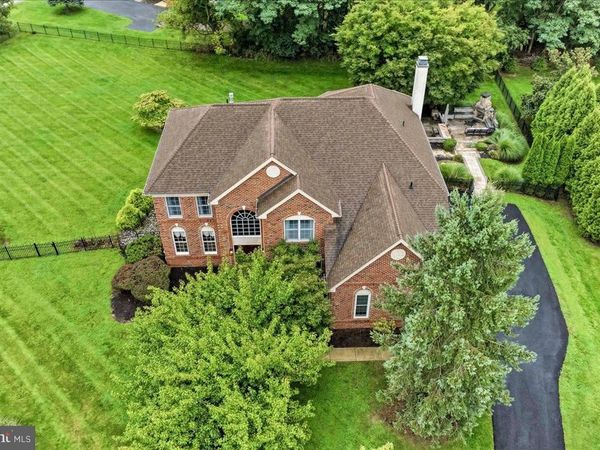 1104 GOSHAWK CIR, AUDUBON, PA 19403