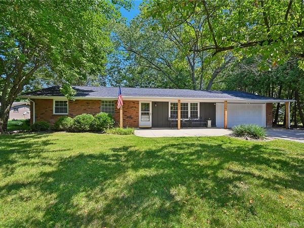 1040 Huron Trail, Jamestown Vlg, OH 45335
