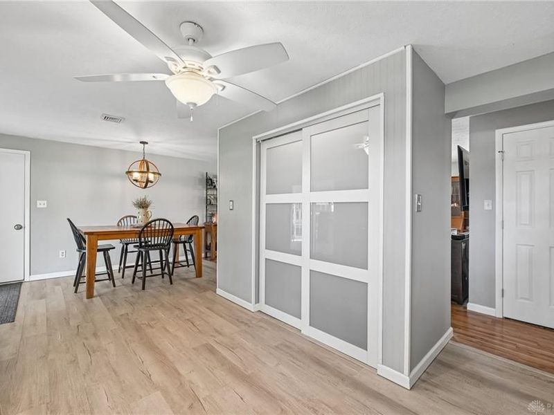 1040 Huron Trail, Jamestown, OH 45335 Photo 11
