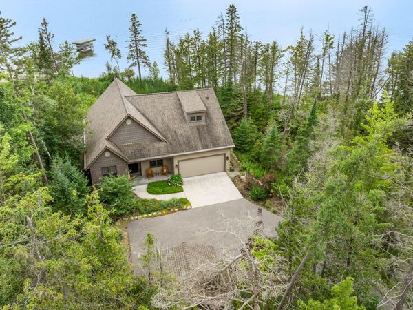 239 Sturgeon Bay Road, Indian River, MI 49749