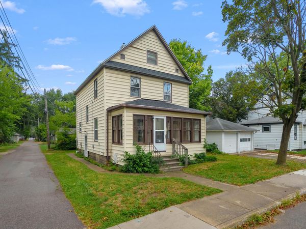 1512 Race Street, Kalamazoo, MI 49001