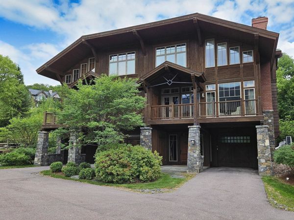 120 Nosedive Drive, Unit 15, Stowe, VT 05672