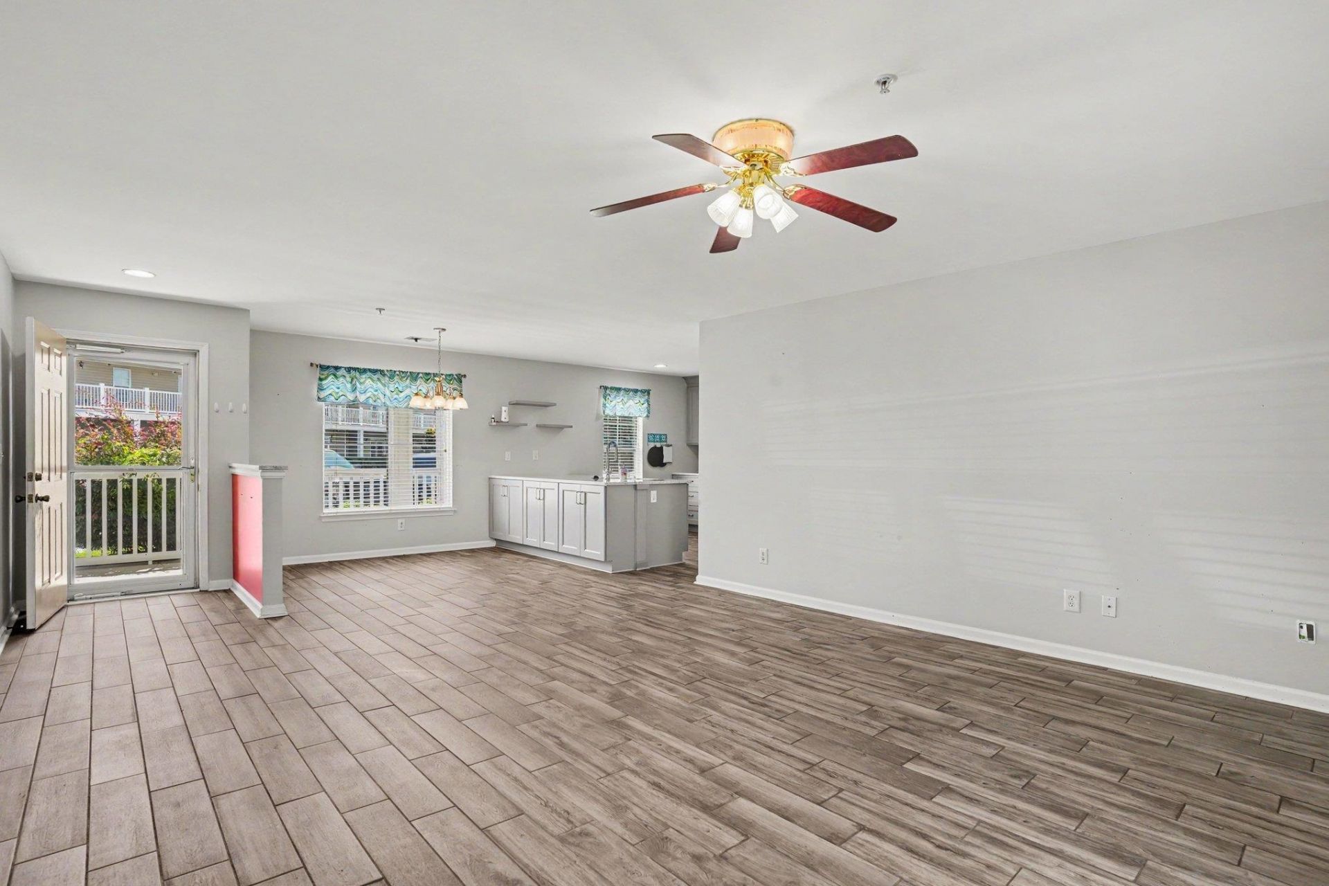 131 Butkus Dr. Photo 10