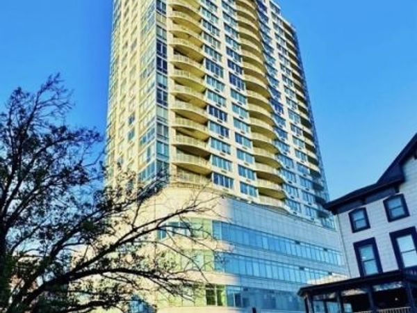 1 Spring St, New Brunswick, NJ 08901
