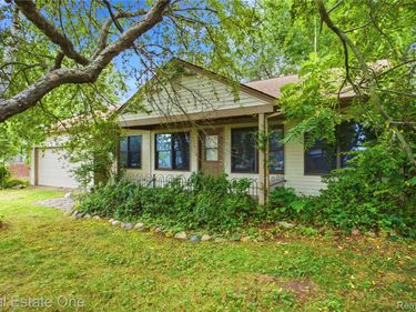 5431 Putnam Drive , West Bloomfield Township, Mi 48323