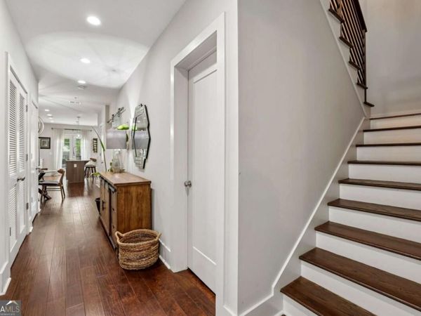 307 Canton Way, Roswell, GA 30075