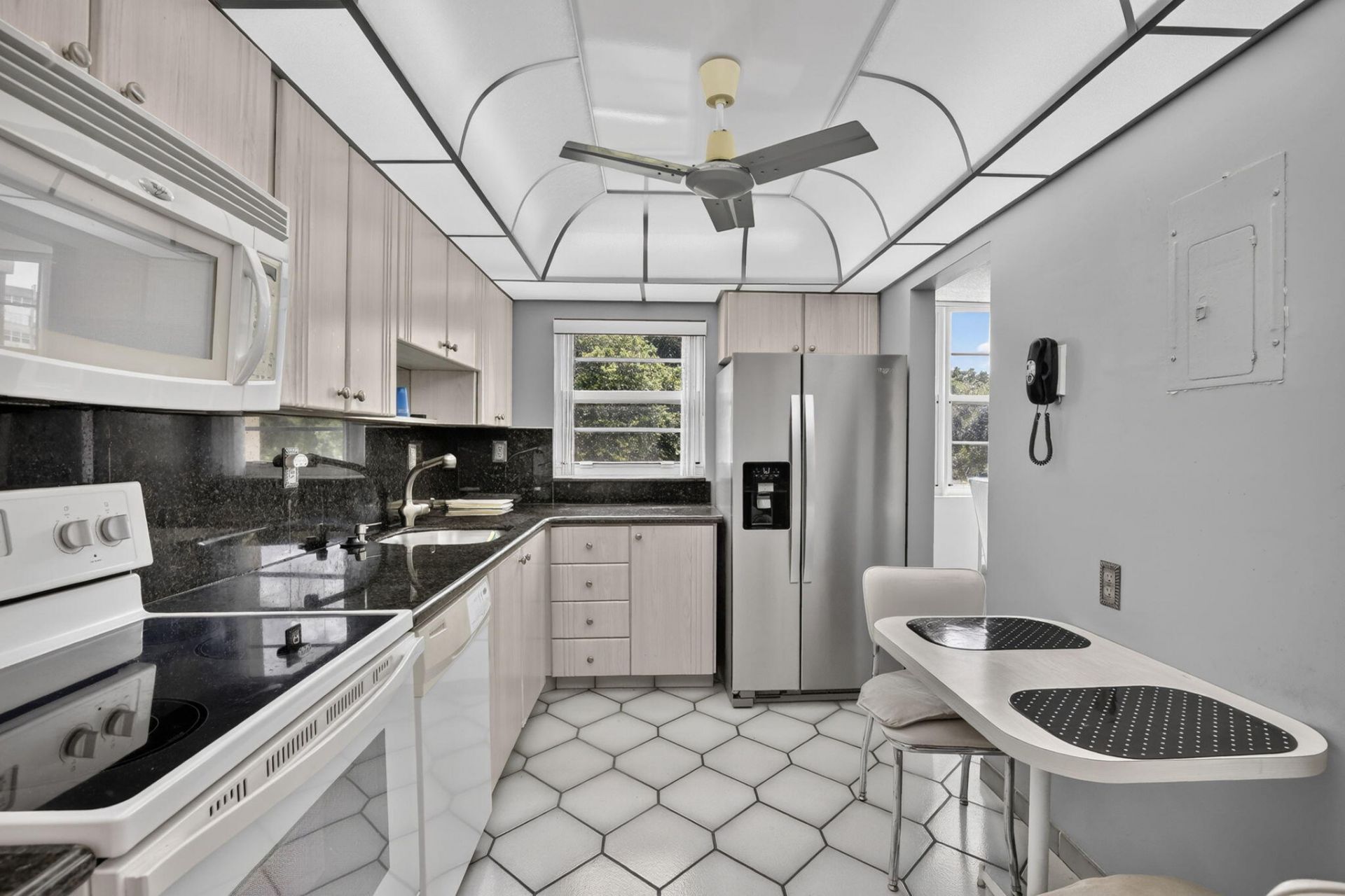 1400 Saint Charles Place, Unit 313, Pembroke Pines, FL 33026 Photo