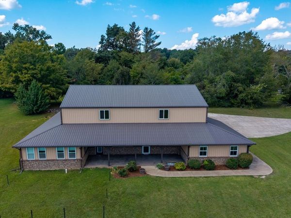 10879 Church Rd , Bon Aqua, TN 37025