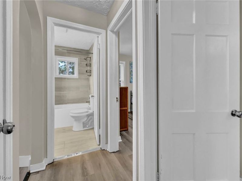 1068 Austin Avenue, Akron, OH 44306 Photo 5