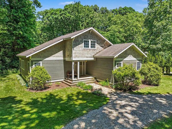 9891 Community Hall Road, Union Pier, MI 49129