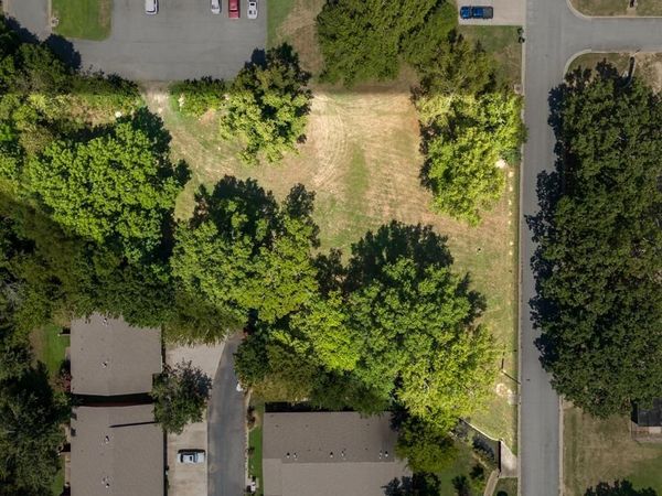 585 5th Ave, Conway, AR 72032