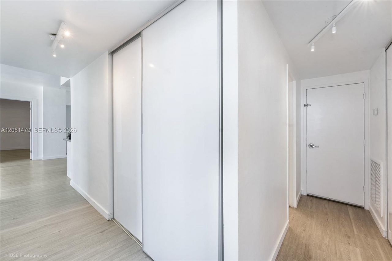 7441 Wayne Ave, Unit 14G, Miami Beach, FL 33141 Photo