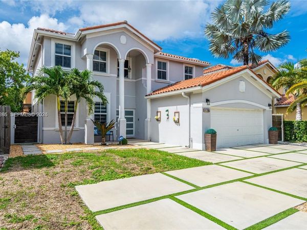 15877 SW 61st Way , Miami, FL 33193
