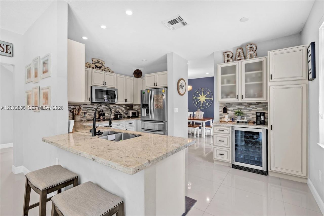 15877 SW 61st Way , Miami, FL 33193 Photo
