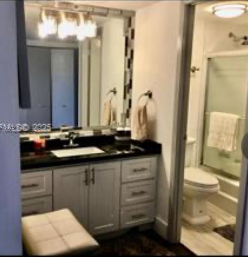11111 Biscayne Blvd , Unit 4D, Miami, FL 33181 Photo