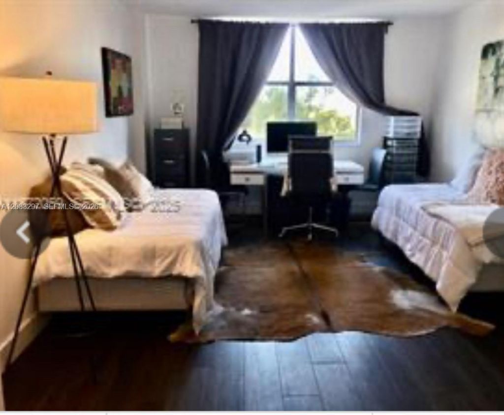 11111 Biscayne Blvd , Unit 4D, Miami, FL 33181 Photo