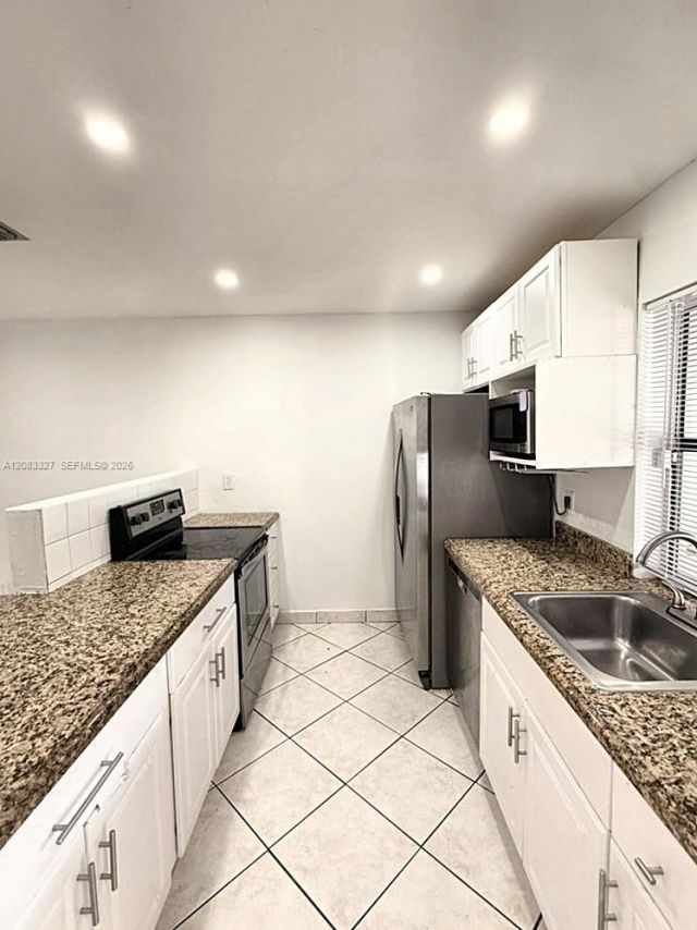 10554 NW 3rd St , Pembroke Pines, FL 33026 Photo