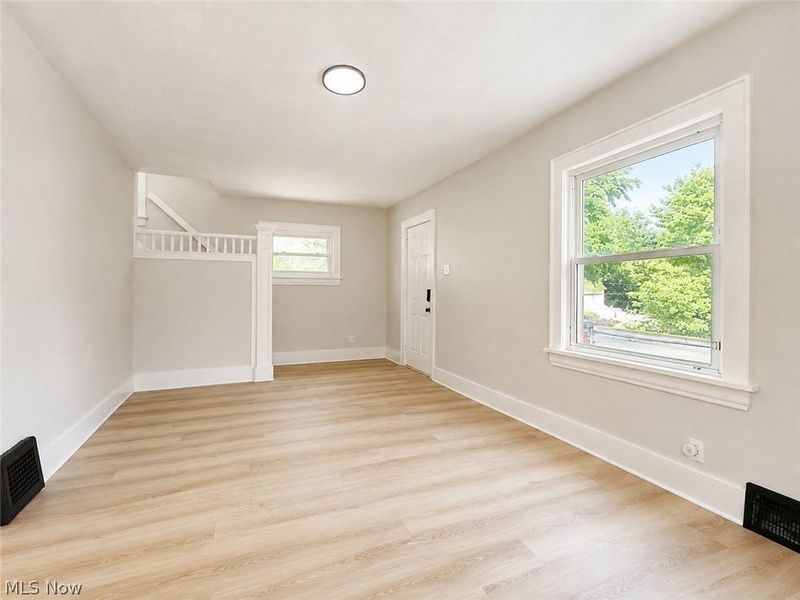 804 Beardsley Street, Akron, OH 44311 Photo 8