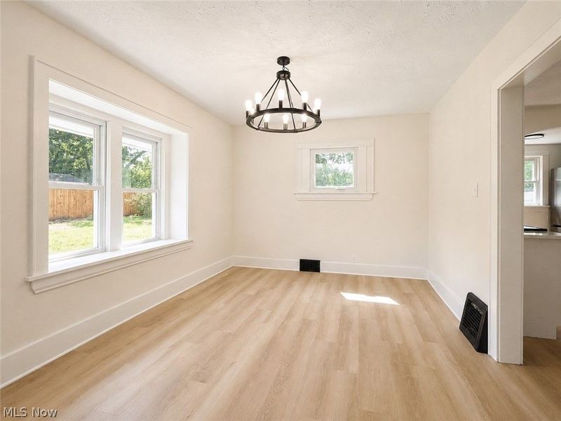804 Beardsley Street, Akron, OH 44311 Photo 9