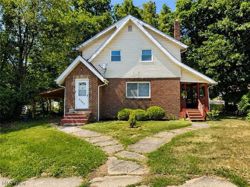 1352 Diagonal Road, Akron, OH 44320 Photo 1