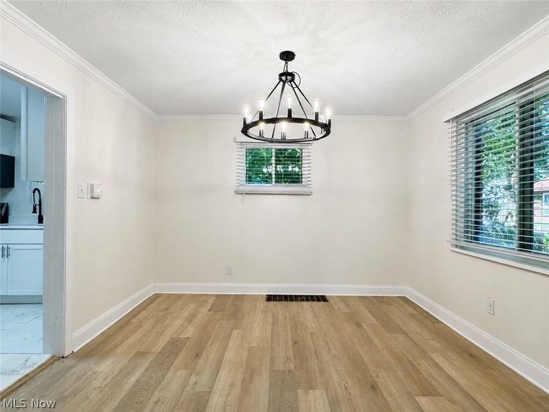 1352 Diagonal Road, Akron, OH 44320 Photo 5