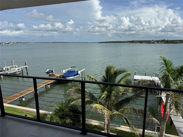 7973 CAUSEWAY BOULEVARD N, ST PETERSBURG, FL 33707