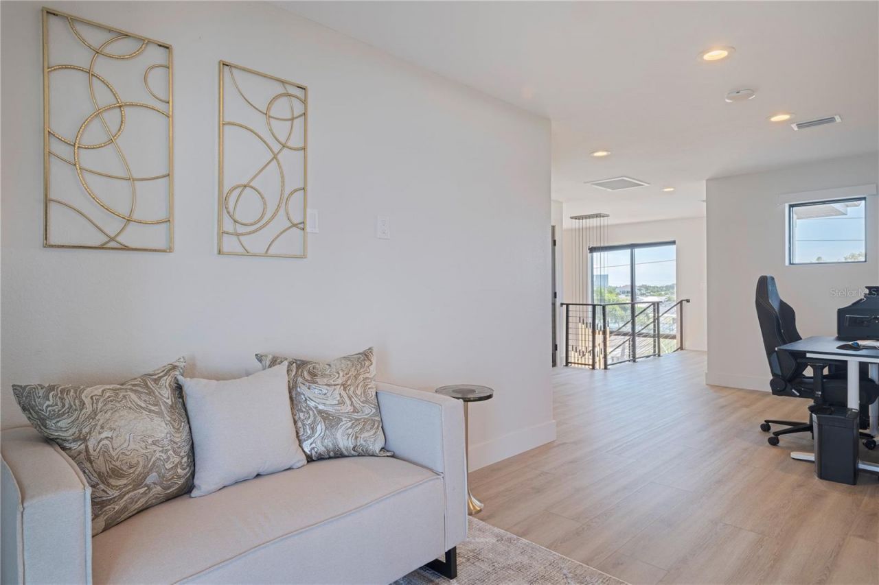 7973 Causeway Boulevard N, Saint Petersburg, FL 33707 Photo