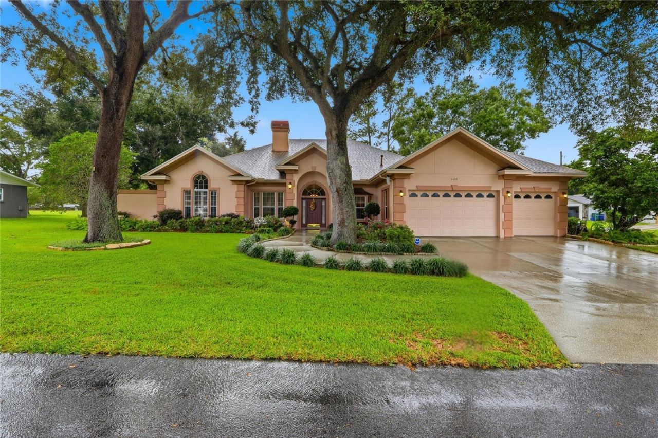5649 Beech Street , Zephyrhills, FL 33542 Main Photo