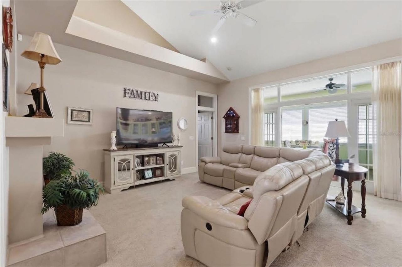 5649 Beech Street, Zephyrhills, FL 33542 Photo