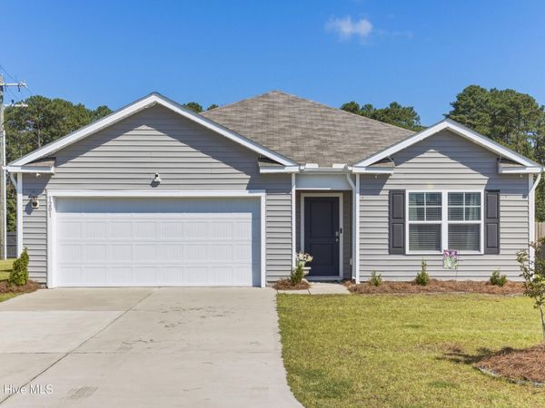 1201 Saint Augustine Drive , Castle Hayne, NC 28429