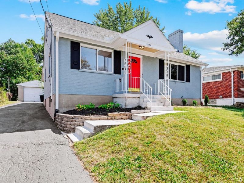 3877 Mantell Avenue, Sycamore Township, OH 45236 Photo 3