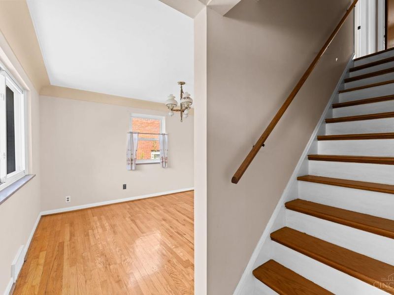 3877 Mantell Avenue, Sycamore Township, OH 45236 Photo 5