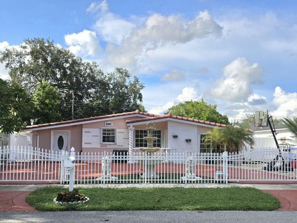 6521 HARDING Street, Hollywood, FL 33024
