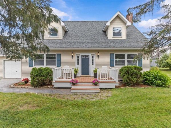 22 Ashton Drive, St. Albans Town, VT 05478