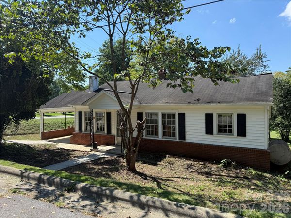 1650 Berkley Street SW, Lenoir, NC 28645