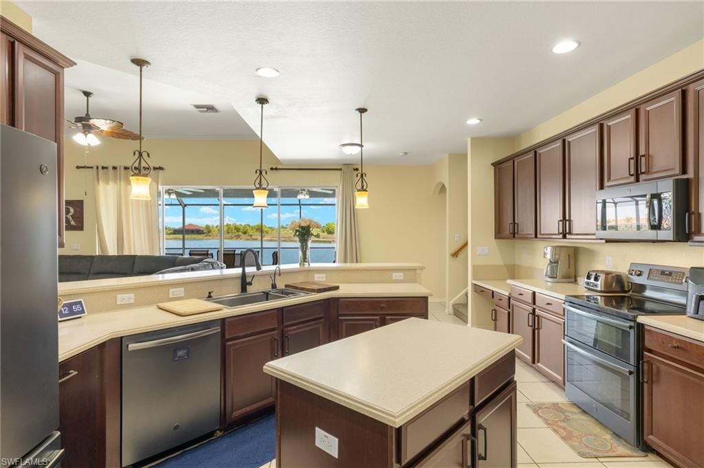 2115 Grove Dr , Naples, FL 34120 Photo